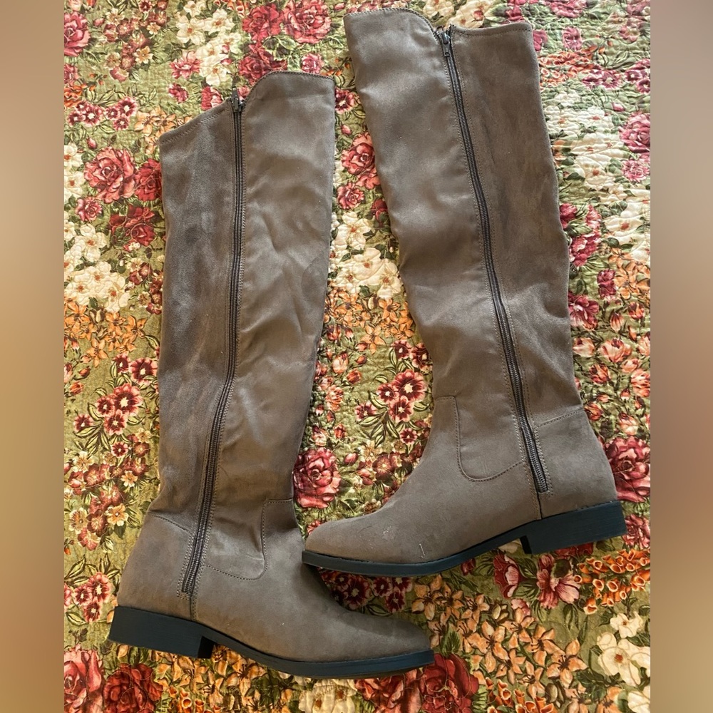Over knee suede like boots, size 10